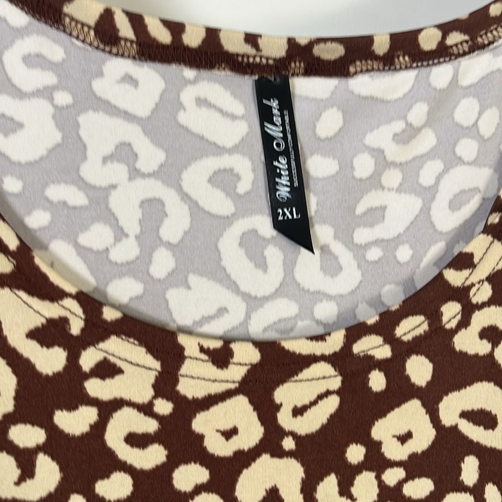 Leopard Print Cold Shoulder Tunic Top with Pockets - Picture 3 of 4